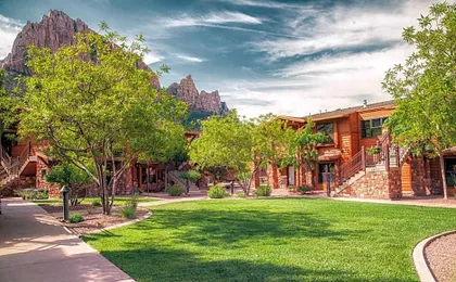 Cable Mountain Lodge