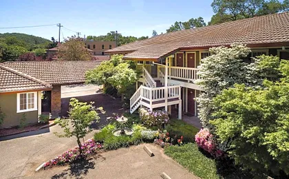 The Jack London Lodge