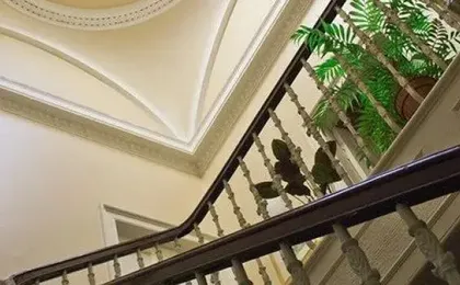 Hanover House Hotel