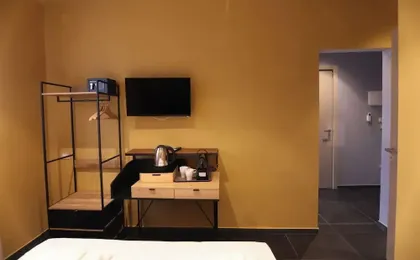 Noah Gate Hotel & Suites