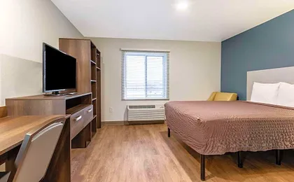 WoodSpring Suites Indianapolis Airport South