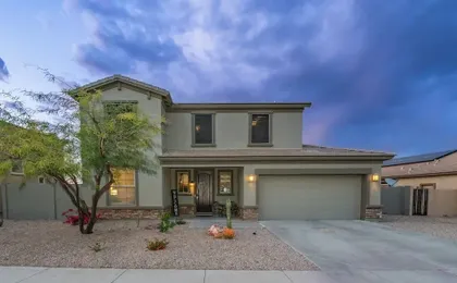 Pool & Patio: Family-friendly Goodyear Home!