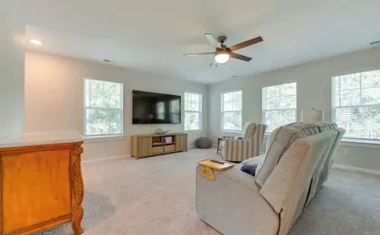 Townhome w/ Pool! 7 Mi to Ocean Isle Beach