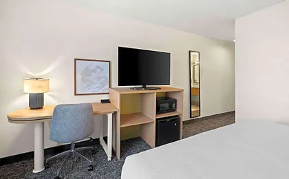 Spark by Hilton Moline Quad Cities
