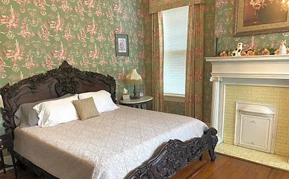1912 Bed and Breakfast