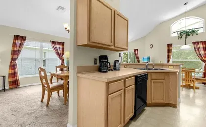 1061 Lake Berkley 4 Bed With Pool