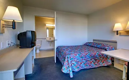 Motel 6-Owensboro, KY