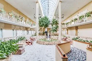Clarion Inn & Suites and Conference Center
