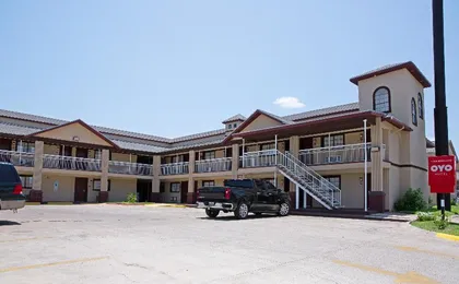 OYO Hotel McAllen Airport South