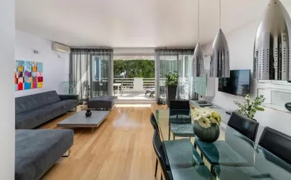 Hermosa Luxury Apartment