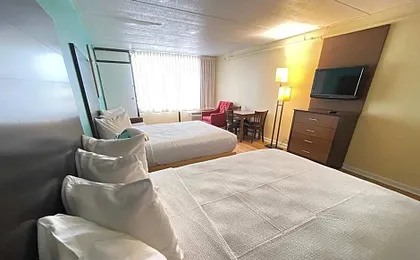 Casablanca Oceanside Inn
