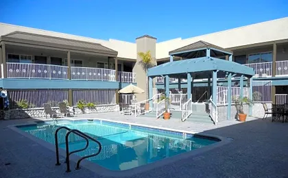 Wave Hotel