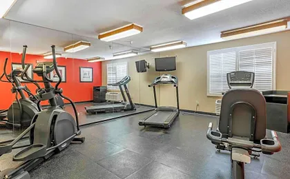 Studio 6 Suites Jacksonville Deerwood Park FL