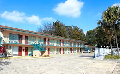 Travelers Inn Gainesville