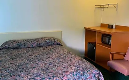 Boone trail inn