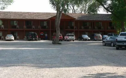 Austin's Chuckwagon Motel