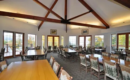 Lakeside Lodge And Suites