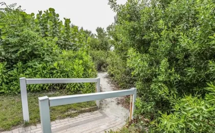 Estero Beach And Tennis 806 B