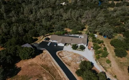 Yosemite Foothill Retreat