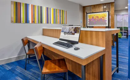 Holiday Inn Express and Suites WOOSTER