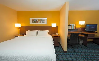 Fairfield Inn & Suites by Marriott Burlington