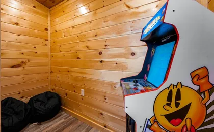 Charming New 5BR 4BA Cabin Near Dollywood