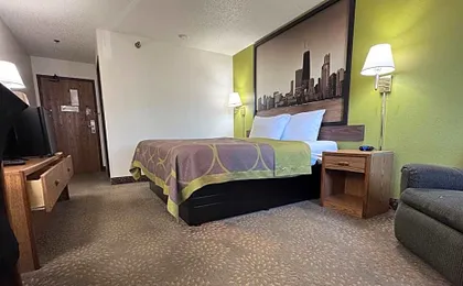 Super 8 by Wyndham Mokena/Frankfort /I-80