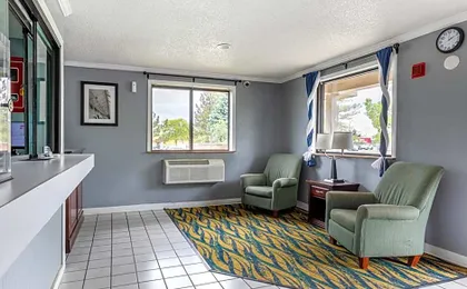 Super Inn by OYO Lansing MI
