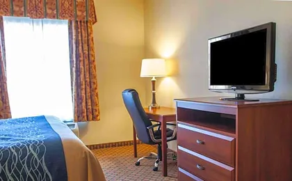 Comfort Inn & Suites Harrisonville