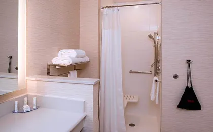 Fairfield Inn & Suites by Marriott Akron Stow