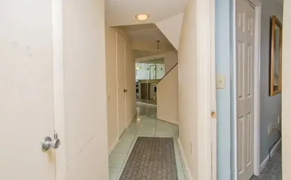 Private 3BR's at Palms by Hosteeva