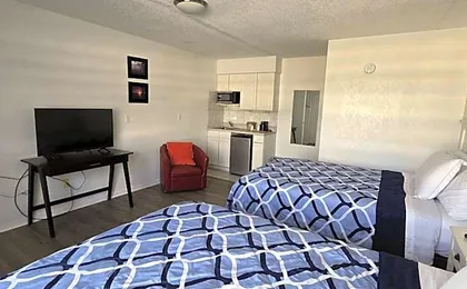 Merida Inn & Suites
