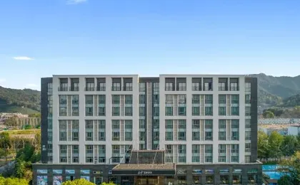 Sniff Hotel
