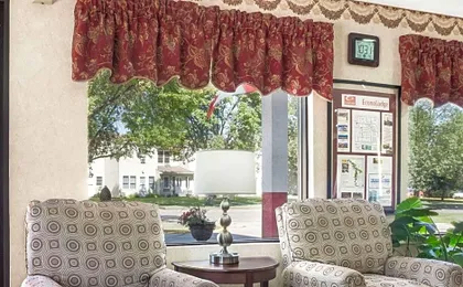 Econo Lodge Grand Forks near University