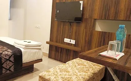 Hotel Vrinda Inn