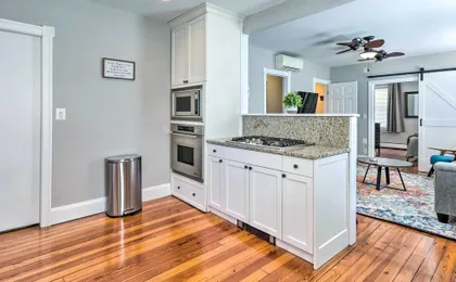 Mystic Refuge w/ Patio < 1 Mi to Downtown!