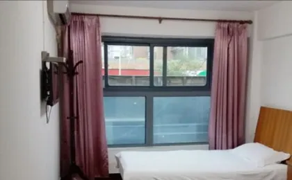 Shanghai Caihua Hotel