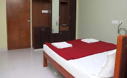 Starlight Hotels DLF