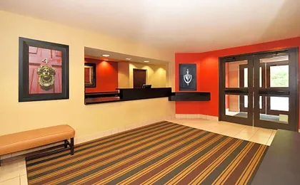 Extended Stay America Select Suites - Chicago - Downers Grove