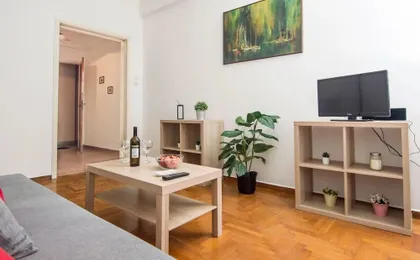 Sunny 1bd Apartment Just 1minute to Acropolis