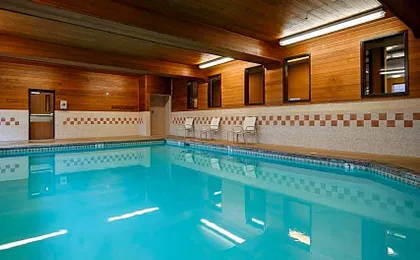 Best Western Plus Rama Inn & Suites