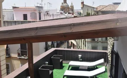Ático céntrico plaza Moravia ,San Julian.