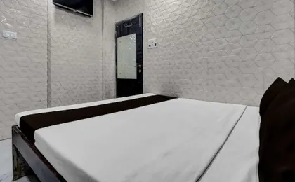 Deluxe Babu Lal Soni Guest House