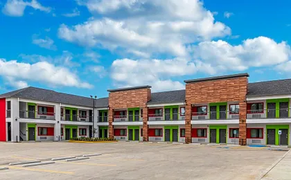 Scottish Inns & Suites - Kingwood