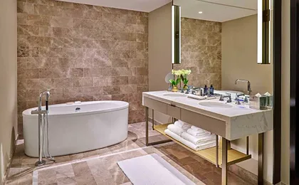 The St. Regis Chicago
