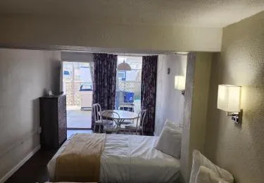 Yankee Clipper Resort Motel