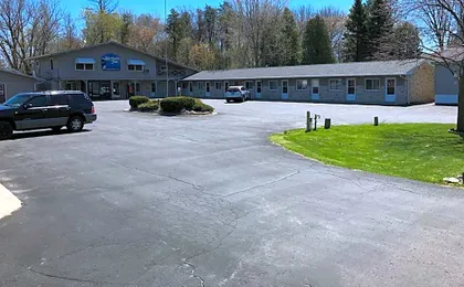 Marinette Inn