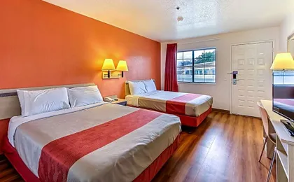 Motel 6-Salinas, CA - North Monterey Area