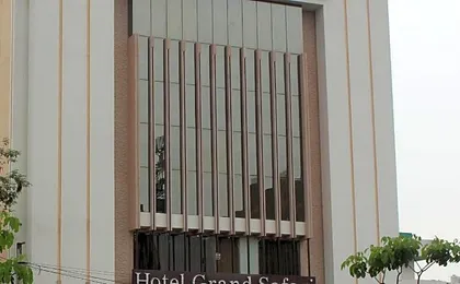 Hotel Grand Safari