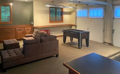 Modern Alpine Home on Prospector Golf Course!